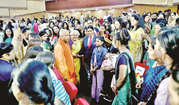 अपराध कम हुए, व्यापार का माहौल बना