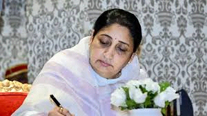 सुनेत्रा पवार बनीं महाराष्ट्र की पहली महिला डिप्टी सीएम