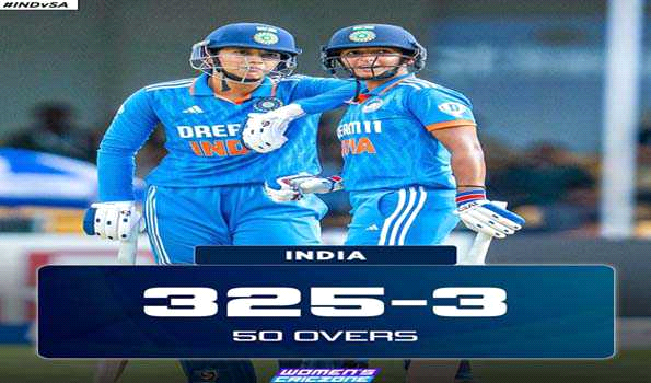 भारतीय महिला टीम ने दक्षिण अफ्रीका को दिया 326 रनों का लक्ष्य