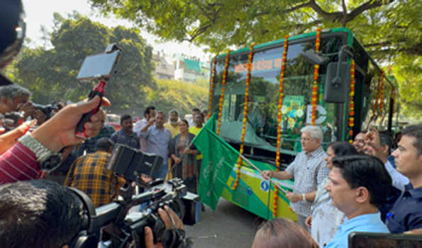 मुनिरका-वसंत कुंज सर्कुलर मार्ग पर मोहल्ला बसों का परीक्षण शुरू