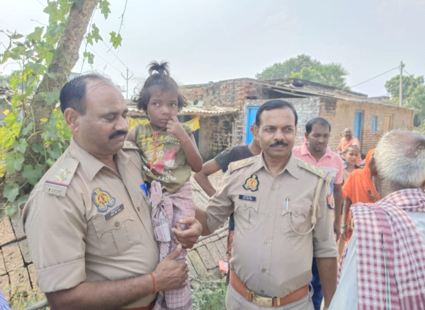 बीस घंटे बाद मिली ग़ायब मंदबुद्धि बालिका, रात भर धान के खेतों में बच्ची को ढूढते रहे ग्रामीण व पुलिस 