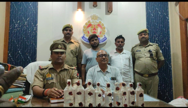 आबकारी टीम ने मारा छापा, तीन घंटे चली कार्रवाई, दुकानदारों में मचा हड़कंप 
