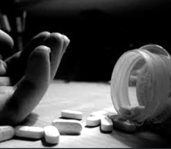 पति से अनबन के बाद पत्नी ने पिया जहरीला पदार्थ, गंभीर