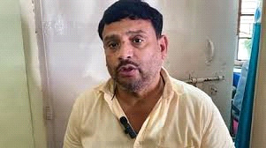 सीएमओ कार्यालय का लिपिक 21 हजार की रिश्वत लेते गिरफ्तार
