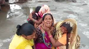 यूपी में बिजली गिरने से 7 की मौत, मकान जला