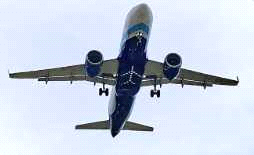 इंडिगो मामले की होगी उच्चस्तरीय जांच, सरकार ने दिया तीन दिन में स्थिति सामान्य होने का आश्वासन