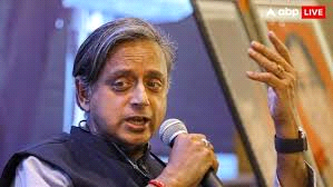 शशि थरूर ने प्रधानमंत्री योजना पर सवाल उठाए