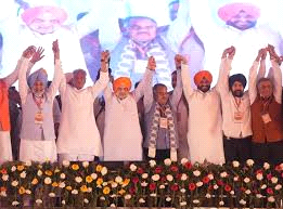 शाह बोले, पंजाब को कॉमेडी सीएम नहीं चाहिए