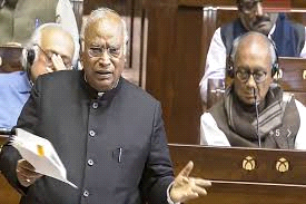 विपक्ष ने सरकार के गलत मंसूबे को किया नाकामः खरगे